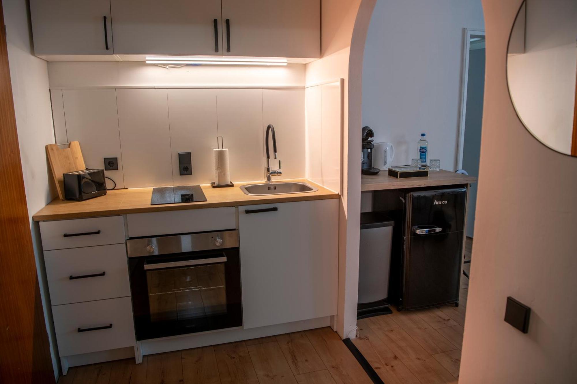Apartment Savon#1 - Innenstadt Netflix-kueche-parking-wlan-kingsizebett-loggia